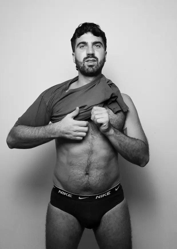 Dario, escort in Deira